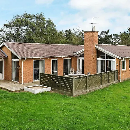 8 Person In Hj Rring Holiday home