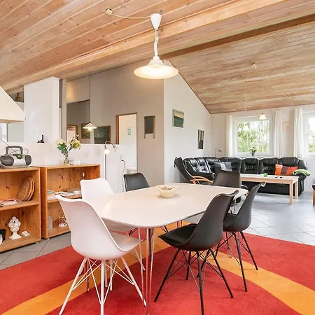 8 Person Holiday Home In Hjorring-By Traum * Lønstrup