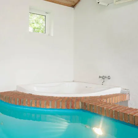 8 Person In Hj Rring Holiday home Lonstrup